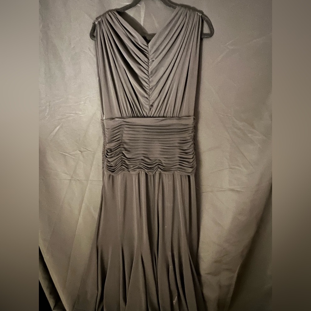 XL Tadashi midi dress